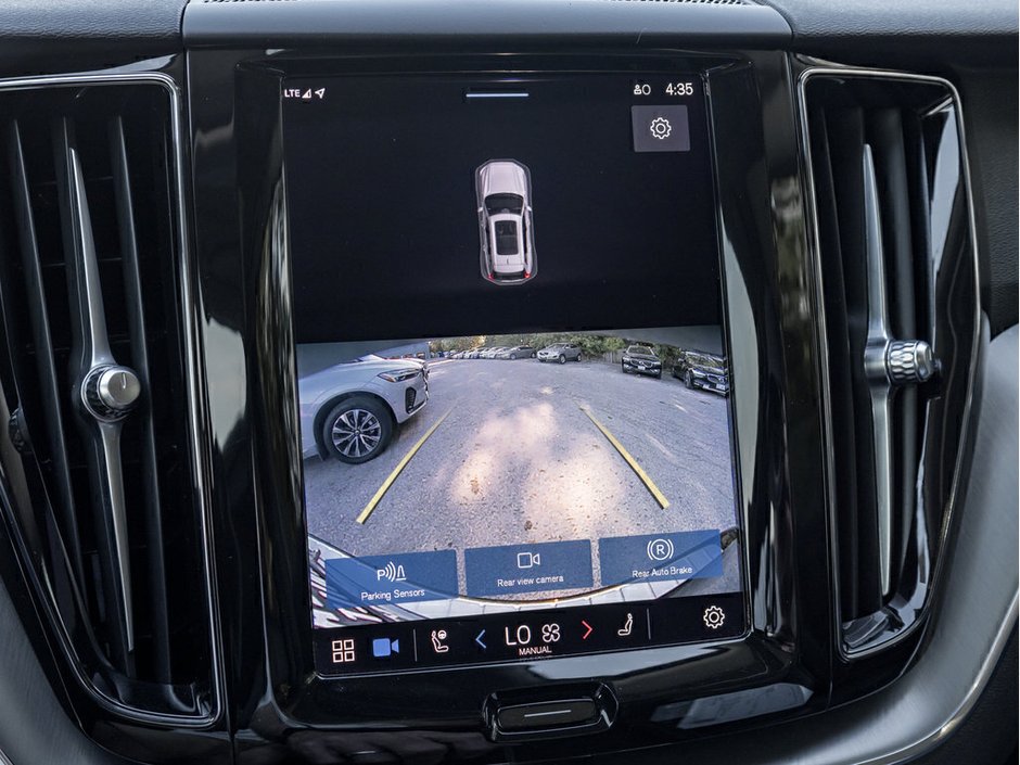2022 Volvo XC60 Momentum-12