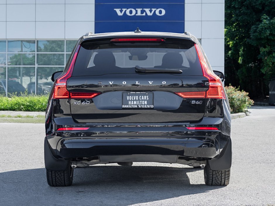 2022 Volvo XC60 Momentum-5