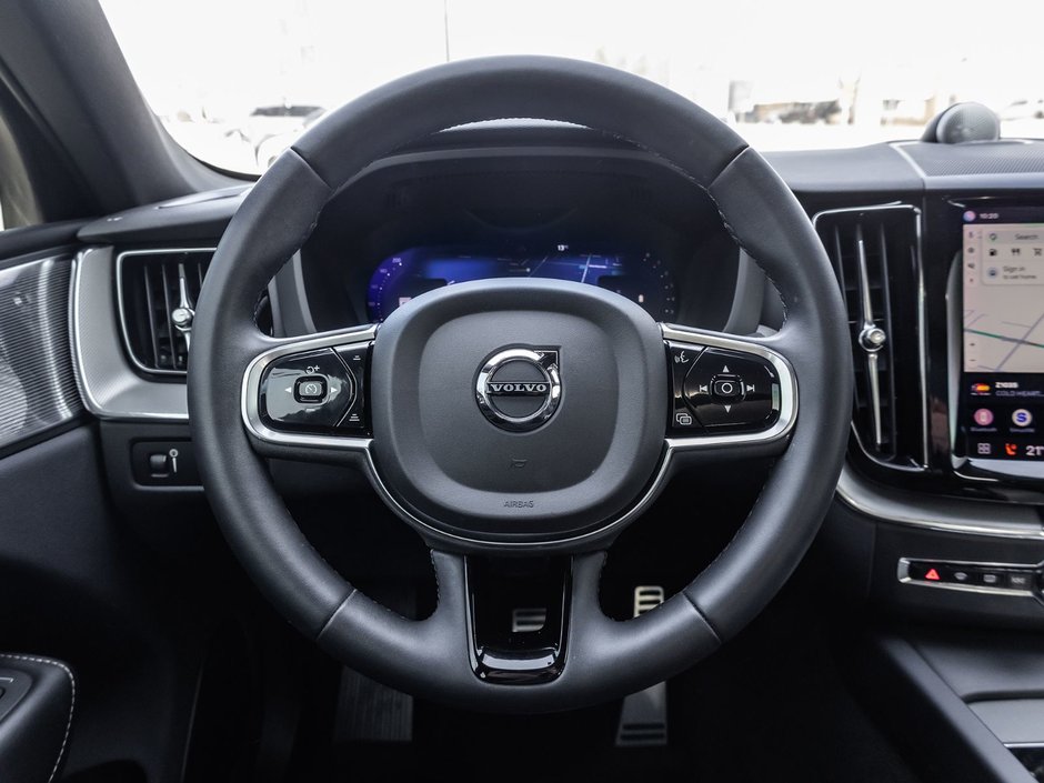2022 Volvo XC60 R-Design-9