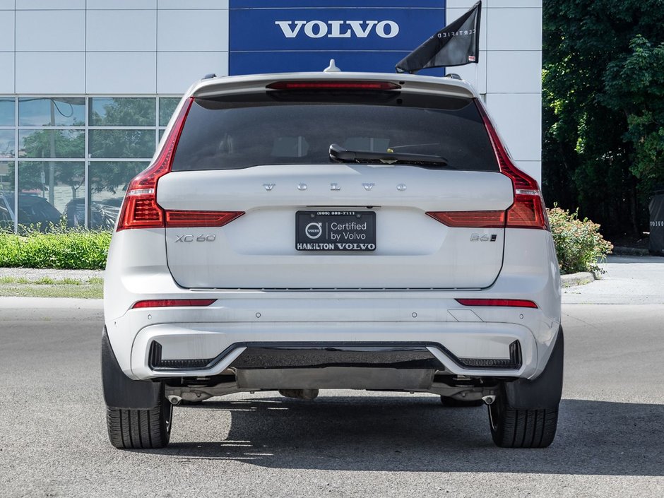 2022 Volvo XC60 R-Design-5