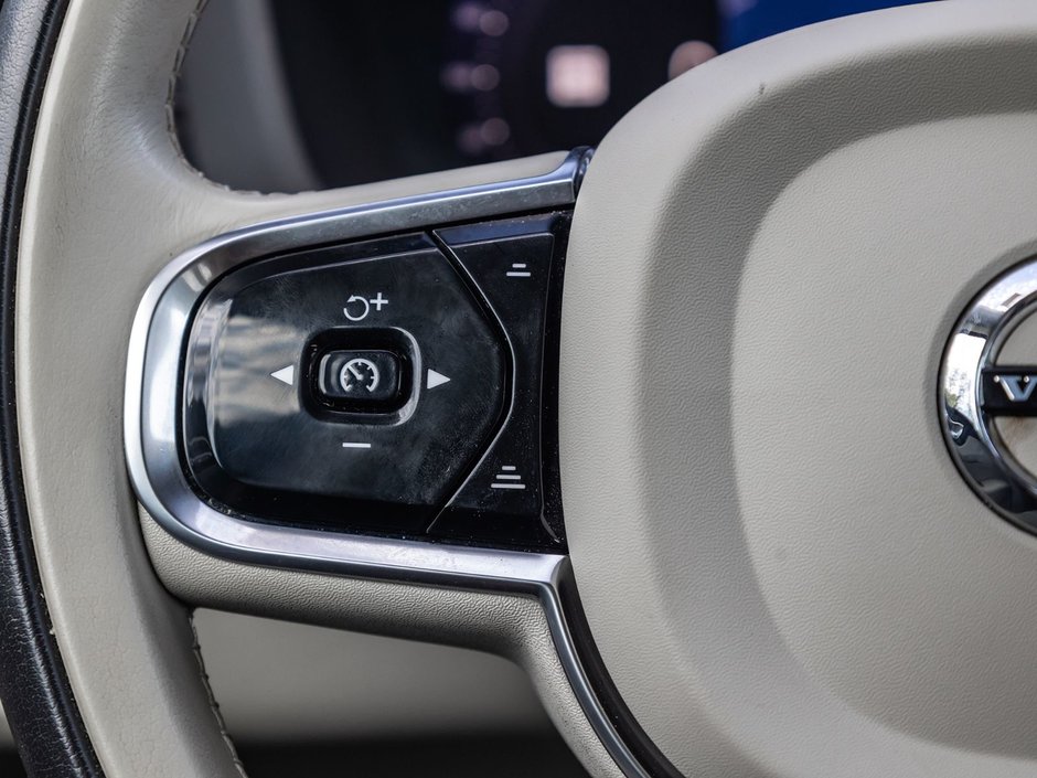 2022 Volvo XC60 Inscription-10