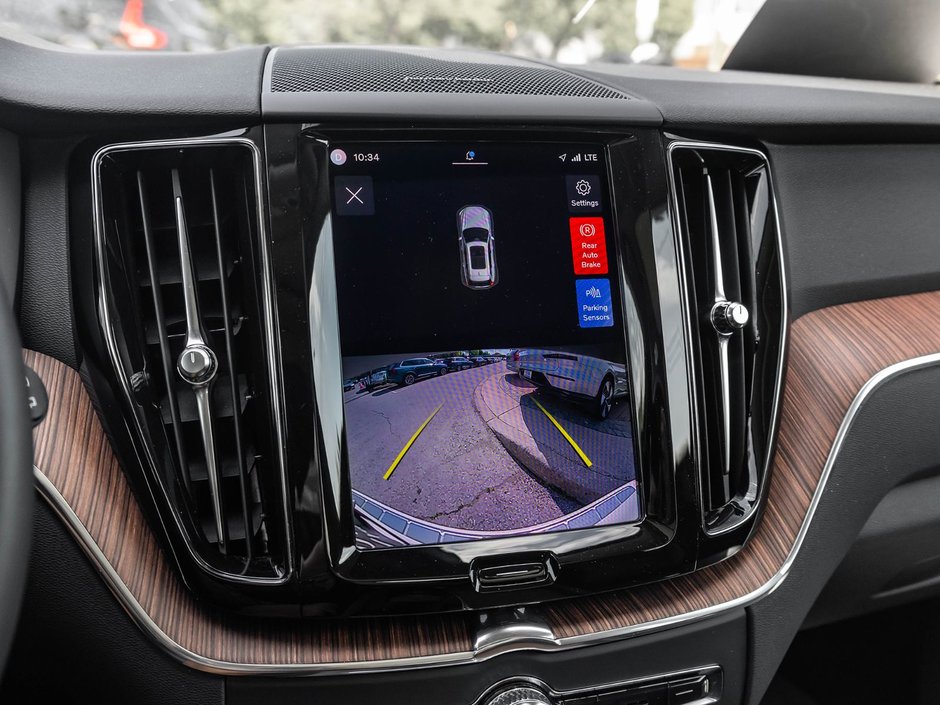 2022 Volvo XC60 Momentum-20