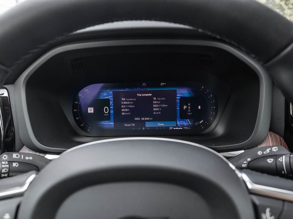 2022 Volvo XC60 Momentum-12
