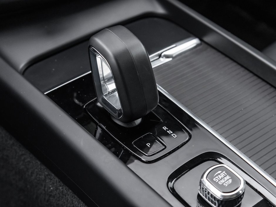 2023 Volvo XC60 Core-15