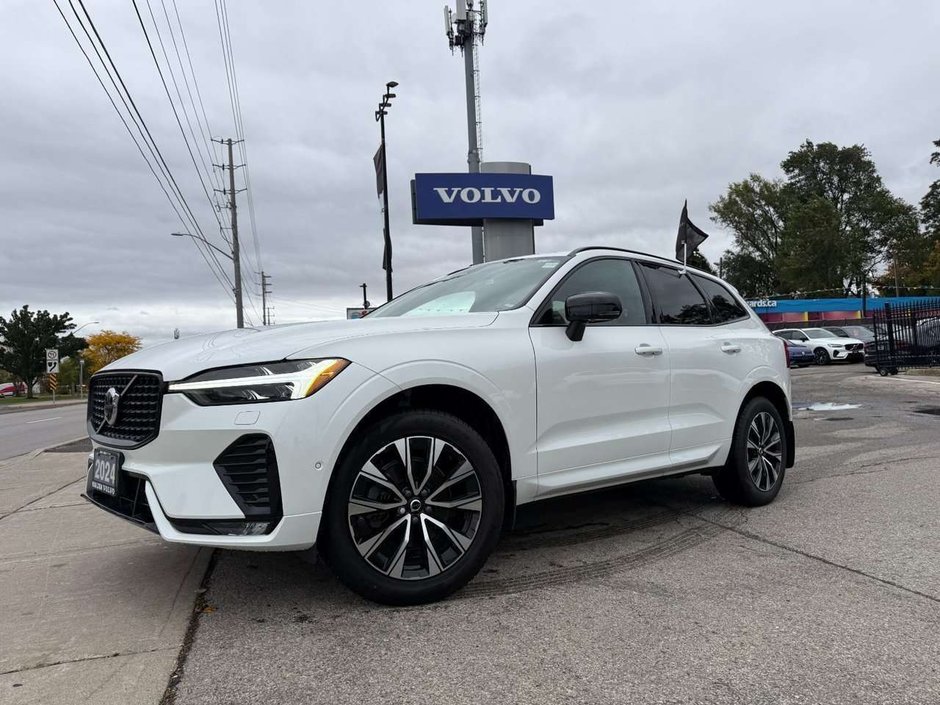 2024 Volvo XC60 Plus Dark Theme-2