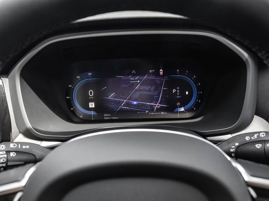 2025 Volvo XC60 Plus Dark Theme-11