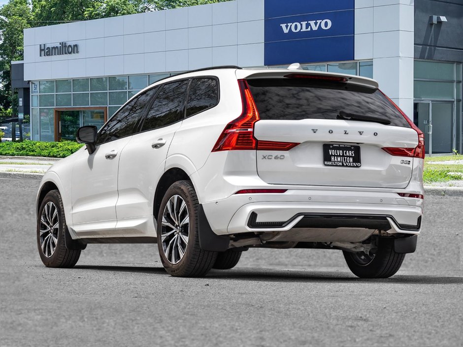 2025 Volvo XC60 Plus Dark Theme-6