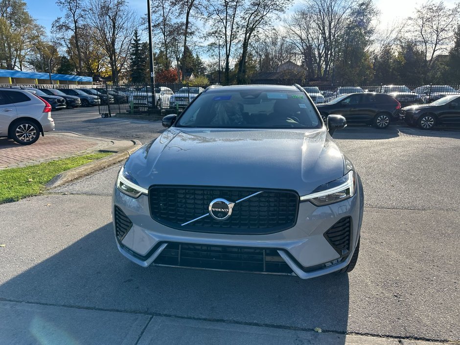2025 Volvo XC60 Ultra Dark Theme-2