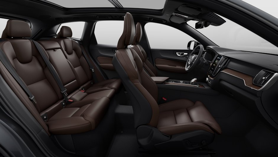 2025 Volvo XC60 Ultra Dark Theme-10