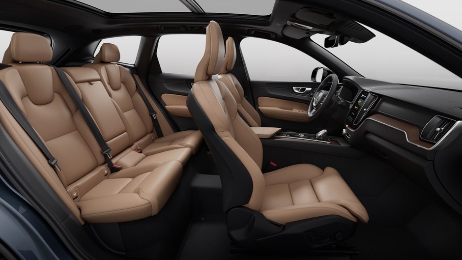 2025 Volvo XC60 Ultra Dark Theme-10