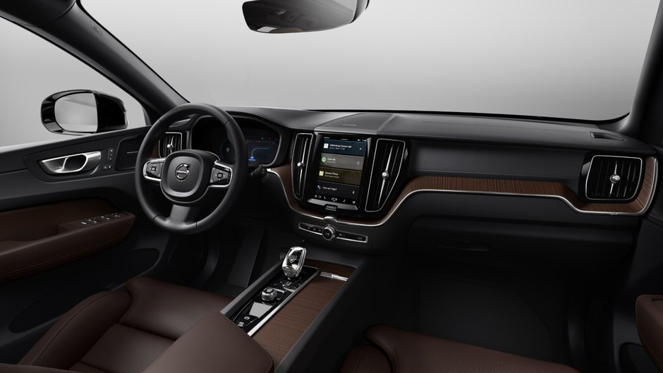 2025 Volvo XC60 Ultra Dark Theme-7