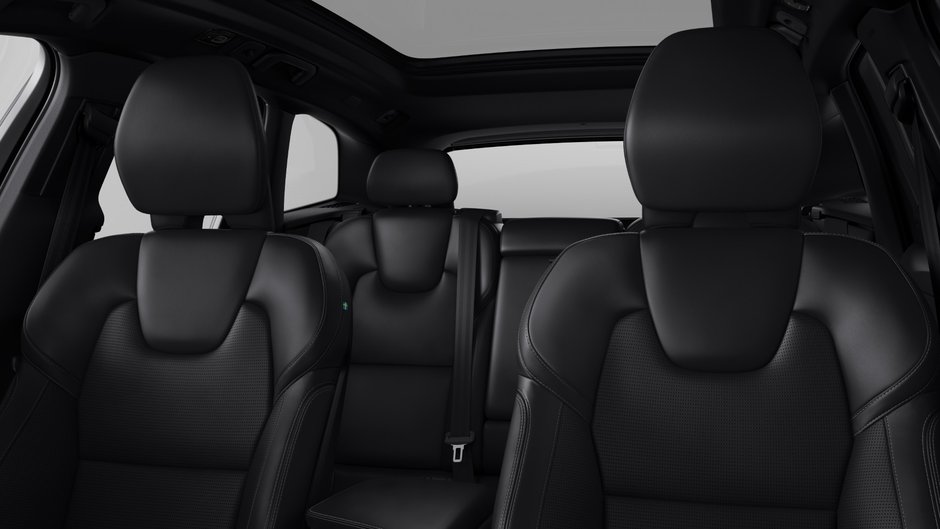 2025 Volvo XC60 Ultra Black Edition-9