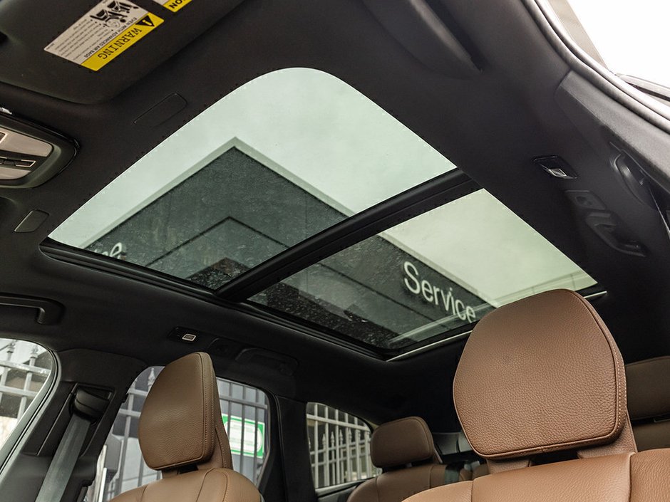 2025 Volvo XC60 Plus Dark Theme-22