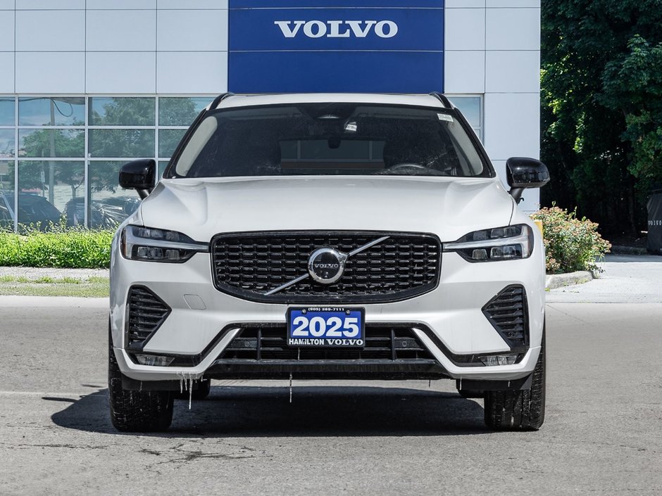 2025 Volvo XC60 Plus Dark Theme-1