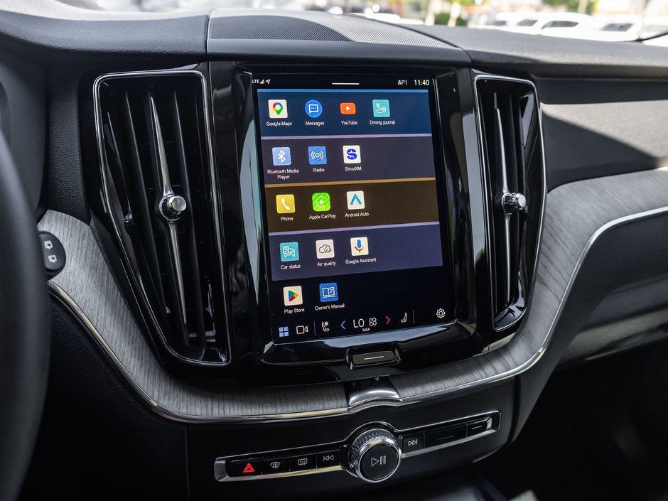 2025 Volvo XC60 Plus Dark Theme-22