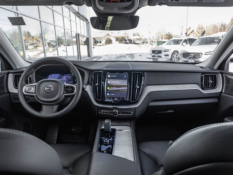 2025 Volvo XC60 Plus Dark Theme-29