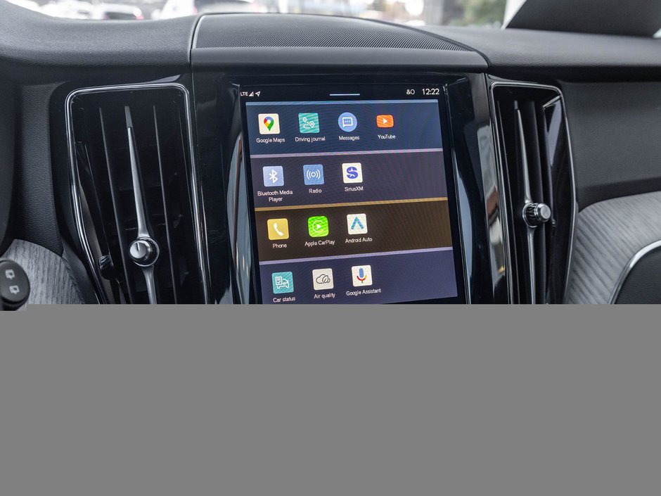 2025 Volvo XC60 Plus Dark Theme-19