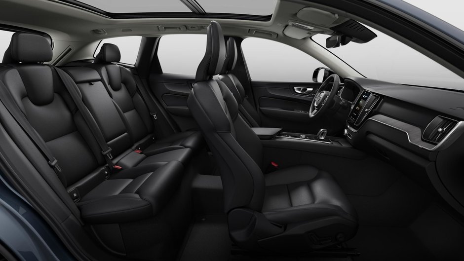 2025 Volvo XC60 Plus Dark Theme-10