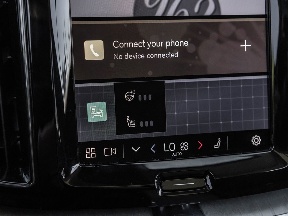 2025 Volvo XC60 Plus Dark Theme-23