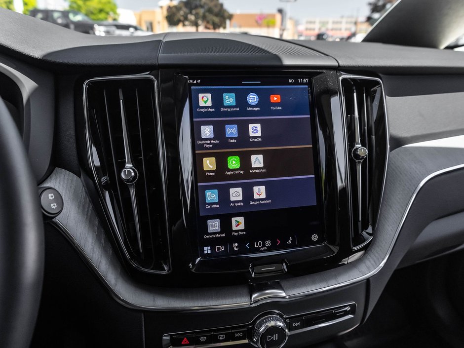 2025 Volvo XC60 Plus Dark Theme-22