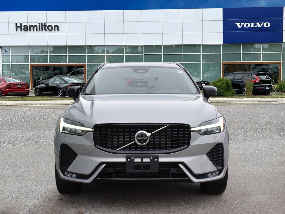 2025 Volvo XC60 Plus Dark Theme-3