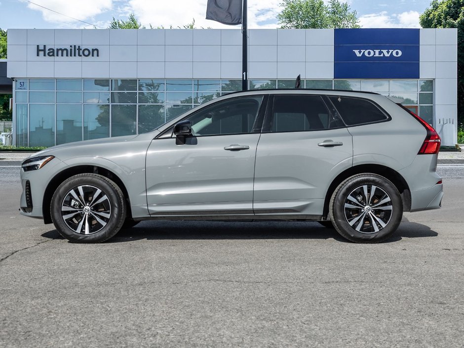2025 Volvo XC60 Core Dark Theme-2