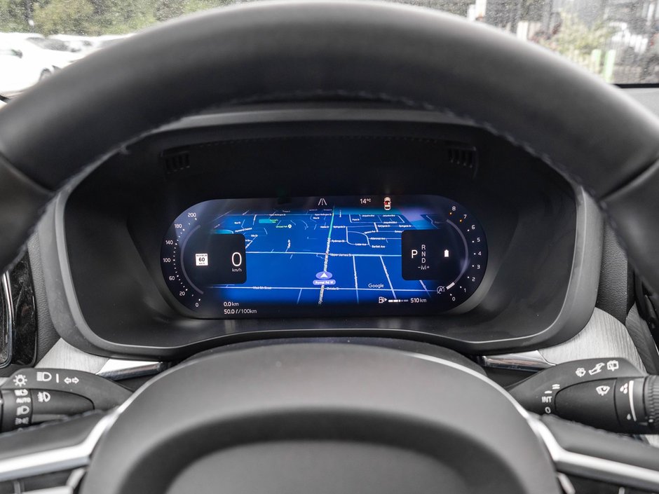 2025 Volvo XC60 Plus Dark Theme-11