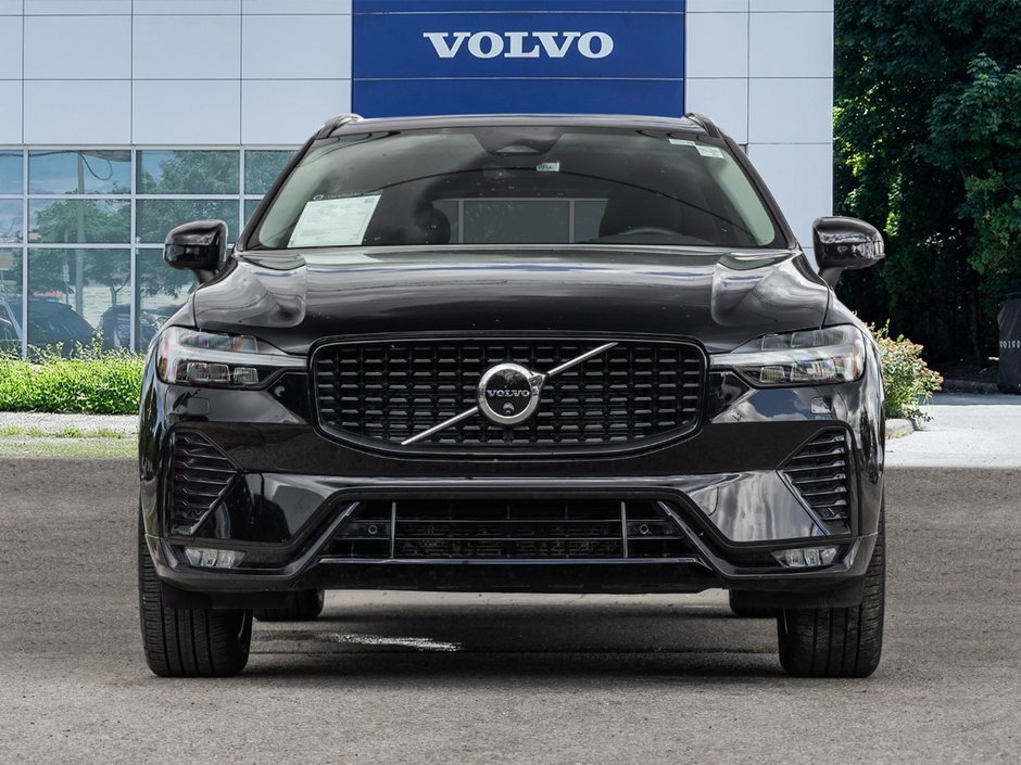 2025 Volvo XC60 Plus Dark Theme-1