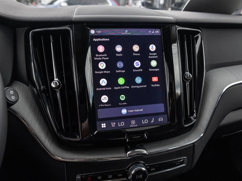 2025 Volvo XC60 Plus Dark Theme-18