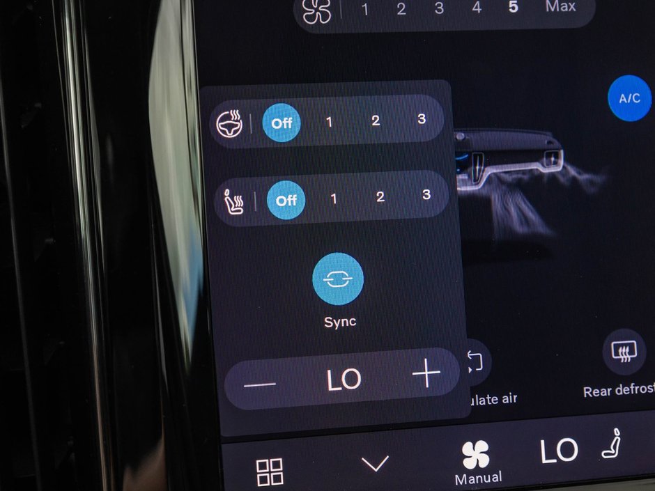 2025 Volvo XC60 Plus Dark Theme-20
