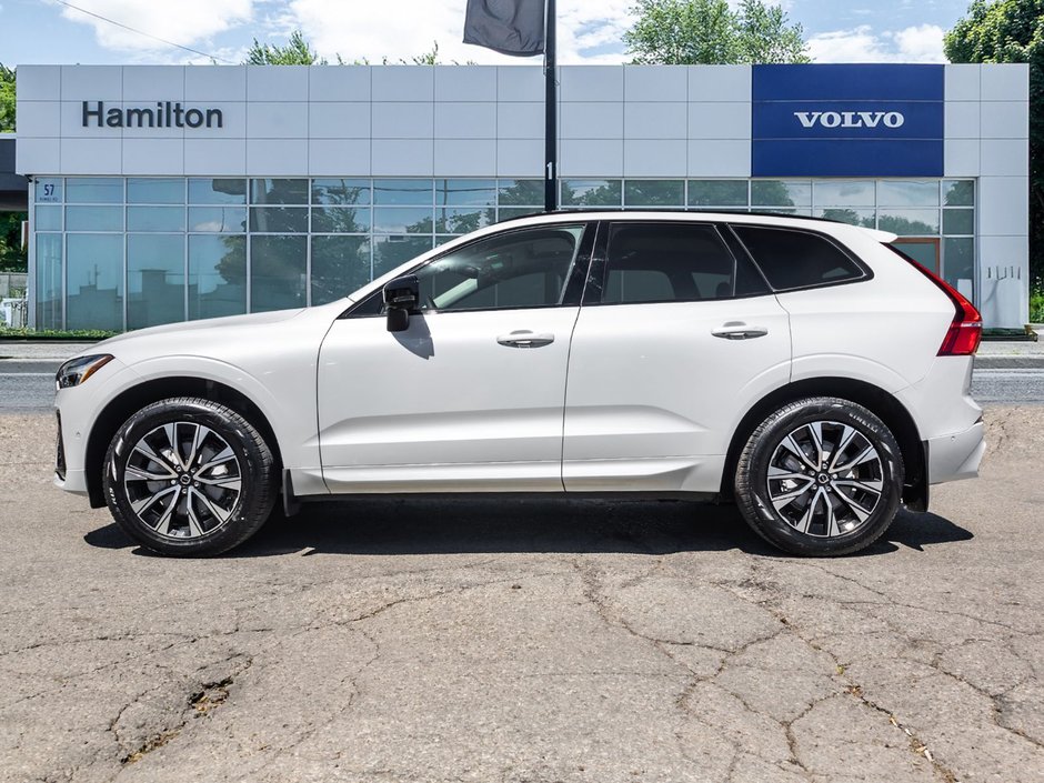 2025 Volvo XC60 Plus Dark Theme-3