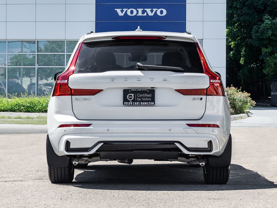 2025 Volvo XC60 Plus Dark Theme-5