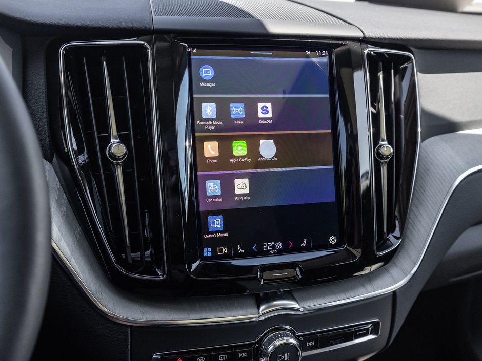 2025 Volvo XC60 Plus Dark Theme-15