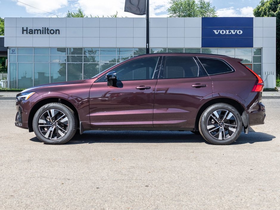 2026 Volvo XC60 Plus Dark Theme-3