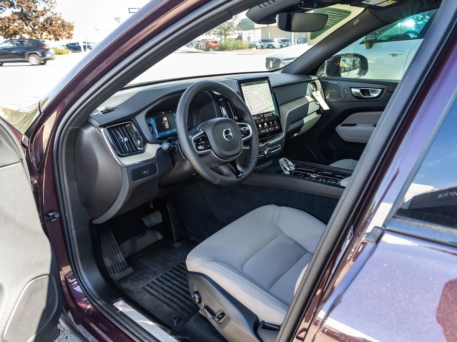 2026 Volvo XC60 Plus Dark Theme-9