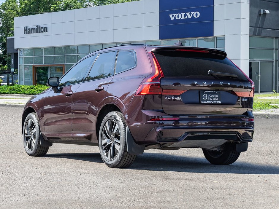 2026 Volvo XC60 Plus Dark Theme-5