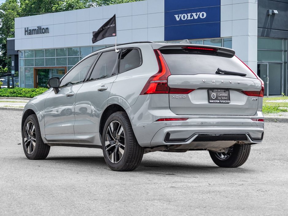 2026 Volvo XC60 Plus Dark Theme-5