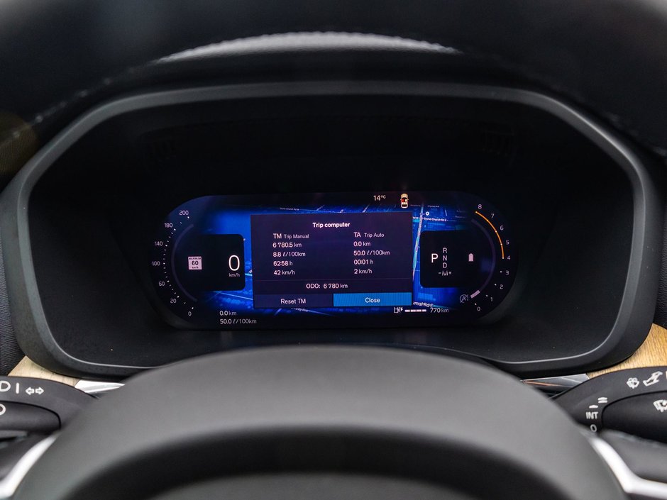2026 Volvo XC60 Plus Dark Theme-10