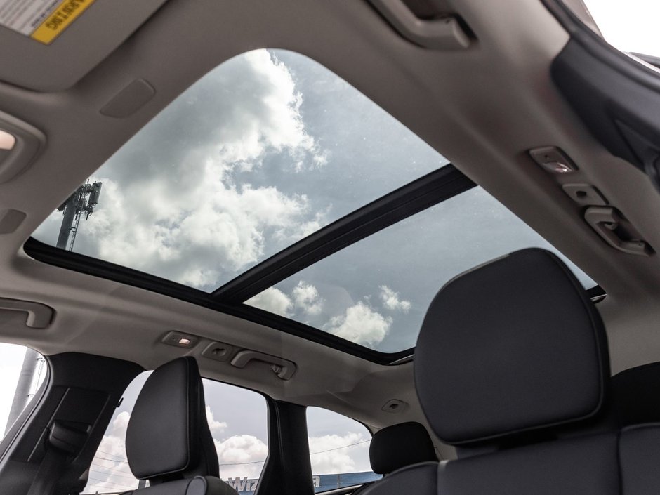 2026 Volvo XC60 Plus Dark Theme-22