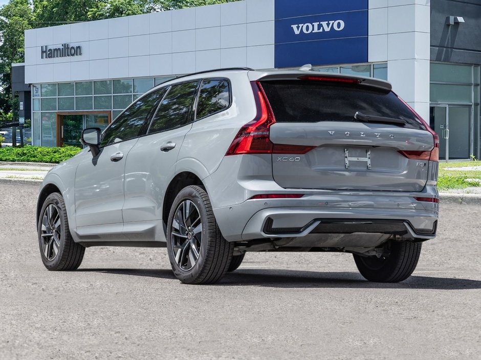 2026 Volvo XC60 Plus Dark Theme-4