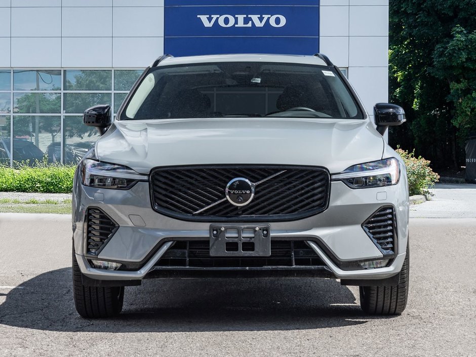 2026 Volvo XC60 Plus Dark Theme-1