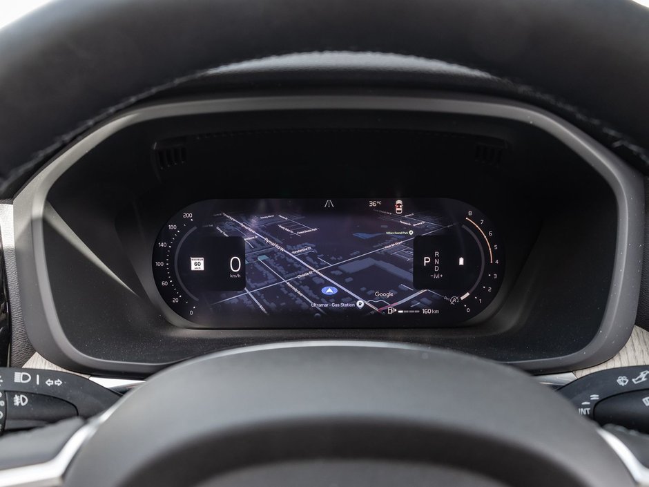 2026 Volvo XC60 Plus Dark Theme-10