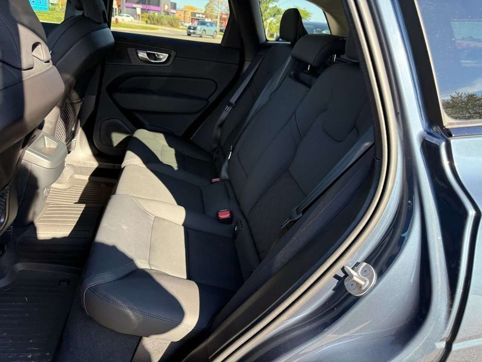 2026 Volvo XC60 Core Dark Theme-14