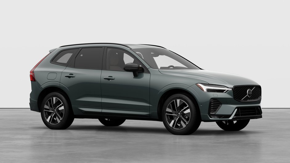 2027 Volvo XC60 Plus Dark Theme-2