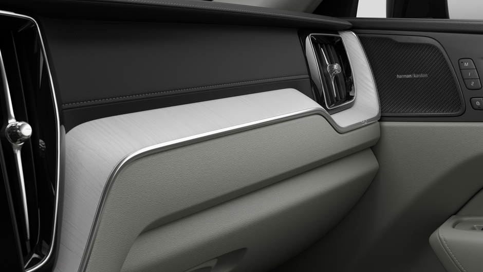 2027 Volvo XC60 Ultra Dark Theme-8