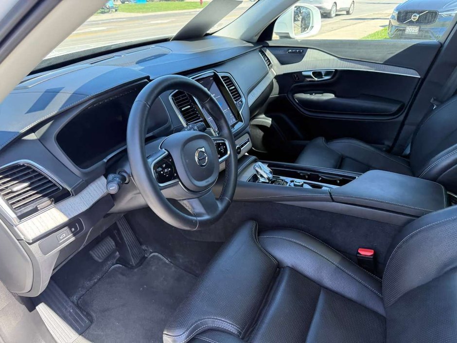 2025 Volvo XC90 Plug-In Hybrid Ultra Bright Theme-23