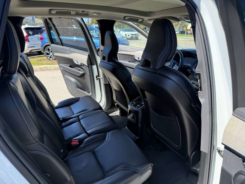 2025 Volvo XC90 Plug-In Hybrid Ultra Bright Theme-15