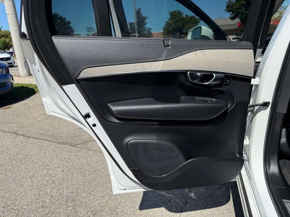 2025 Volvo XC90 Plug-In Hybrid Ultra Bright Theme-20