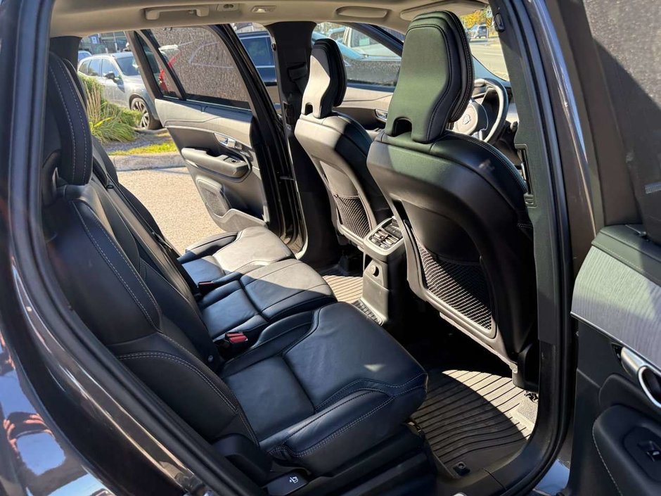 2025 Volvo XC90 Plug-In Hybrid Ultra Bright Theme-13