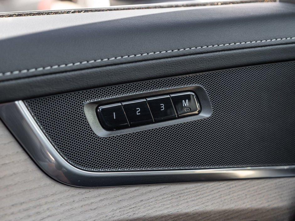 2026 Volvo XC90 Plug-In Hybrid Core Bright Theme-14